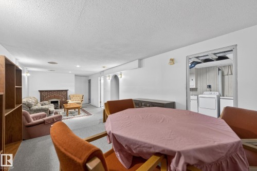 17 Brookside Crescent, Spruce Grove, AB - Indoor