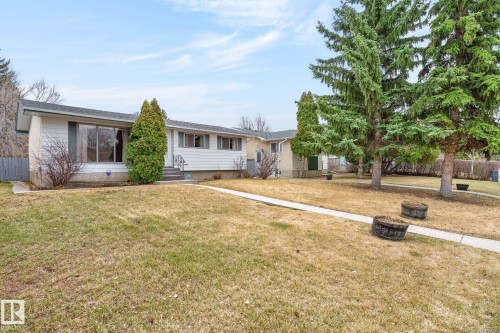 17 Brookside Crescent, Spruce Grove, AB - Outdoor