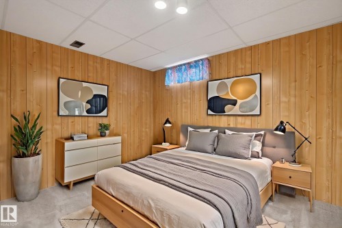17 Brookside Crescent, Spruce Grove, AB - Indoor Photo Showing Bedroom