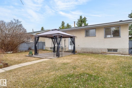 17 Brookside Crescent, Spruce Grove, AB - Outdoor