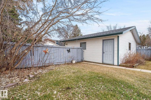 17 Brookside Crescent, Spruce Grove, AB - Outdoor