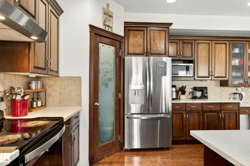 15408 49 Street, Edmonton, AB - Indoor Photo Showing Kitchen With Stainless Steel Kitchen