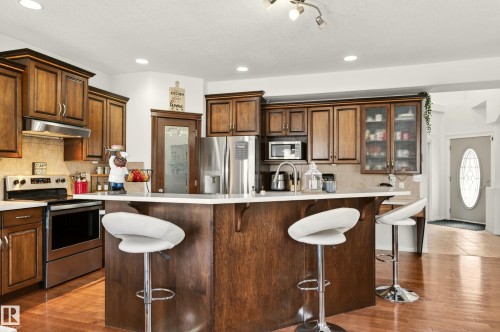 15408 49 Street, Edmonton, AB - Indoor Photo Showing Kitchen With Stainless Steel Kitchen With Upgraded Kitchen