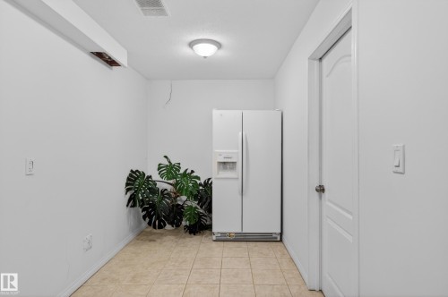 15408 49 Street, Edmonton, AB - Indoor Photo Showing Other Room