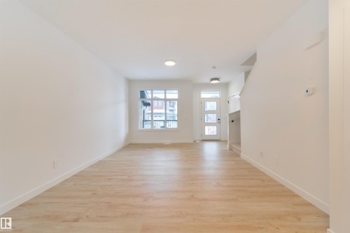 9 Cobblestone Gate, Spruce Grove, AB - Indoor Photo Showing Other Room