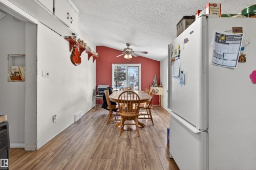 5 O'Brien Drive, Fort Saskatchewan, AB - Indoor Photo Showing Dining Room