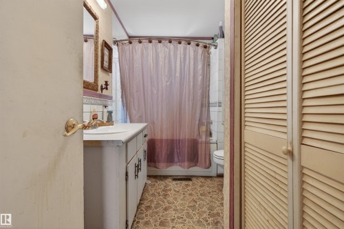 5 O'Brien Drive, Fort Saskatchewan, AB - Indoor Photo Showing Bathroom