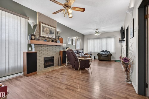 5 O'Brien Drive, Fort Saskatchewan, AB - Indoor Photo Showing Living Room With Fireplace