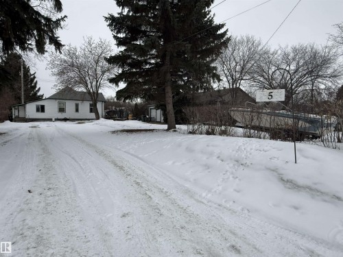 5 O'Brien, Fort Saskatchewan, AB - Outdoor