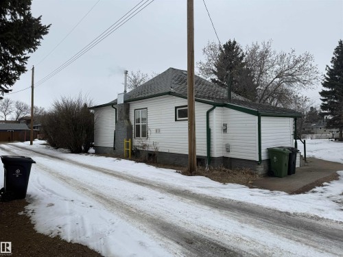 5 O'Brien, Fort Saskatchewan, AB - Outdoor With Exterior