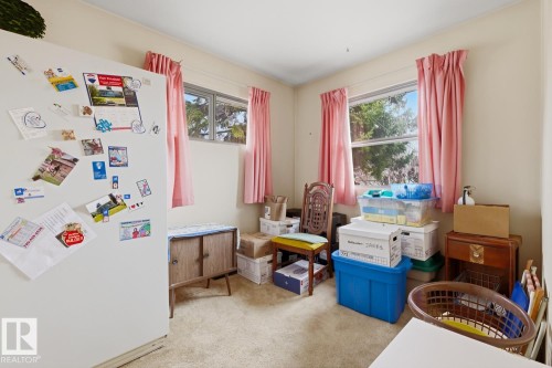 9745 68 Avenue, Edmonton, AB - Indoor