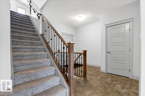 5912 19 Avenue, Edmonton, AB - Indoor Photo Showing Other Room