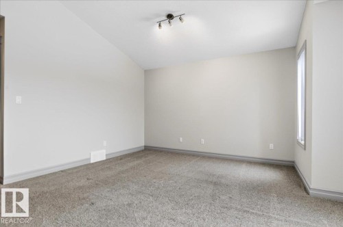 5912 19 Avenue, Edmonton, AB - Indoor Photo Showing Other Room