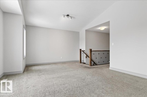 5912 19 Avenue, Edmonton, AB - Indoor Photo Showing Other Room