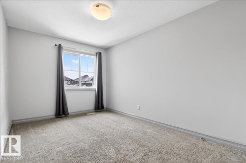 5912 19 Avenue, Edmonton, AB - Indoor Photo Showing Other Room
