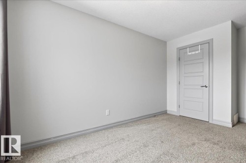 5912 19 Avenue, Edmonton, AB - Indoor Photo Showing Other Room