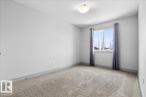 5912 19 Avenue, Edmonton, AB - Indoor Photo Showing Other Room