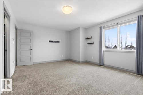 5912 19 Avenue, Edmonton, AB - Indoor Photo Showing Other Room