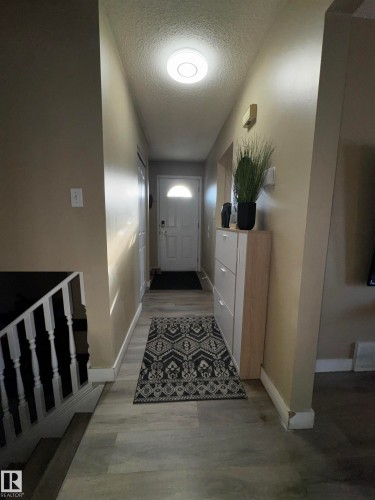 11452 152B Avenue, Edmonton, AB - Indoor Photo Showing Other Room