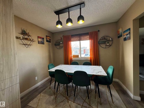 11452 152B Avenue, Edmonton, AB - Indoor Photo Showing Dining Room