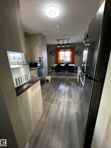 11452 152B Avenue, Edmonton, AB - Indoor