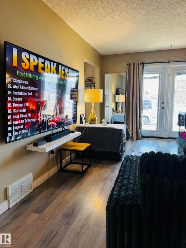 11452 152B Avenue, Edmonton, AB - Indoor