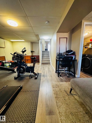 11452 152B Avenue, Edmonton, AB - Indoor Photo Showing Gym Room