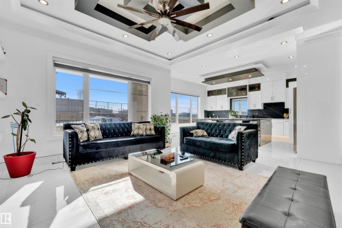 1704 19 Street, Edmonton, AB - Indoor Photo Showing Living Room