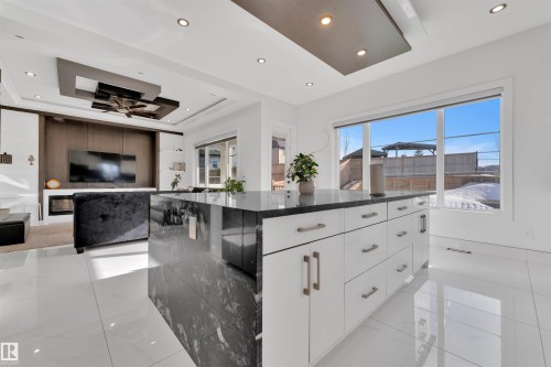 1704 19 Street, Edmonton, AB - Indoor