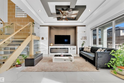 1704 19 Street, Edmonton, AB - Indoor Photo Showing Other Room