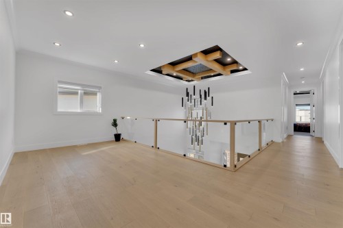 1704 19 Street, Edmonton, AB - Indoor Photo Showing Other Room