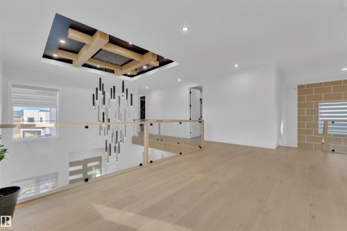 1704 19 Street, Edmonton, AB - Indoor Photo Showing Other Room