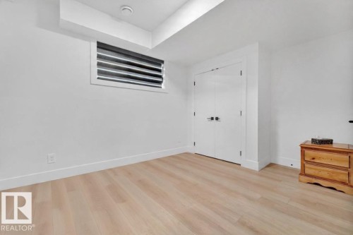 1704 19 Street, Edmonton, AB - Indoor Photo Showing Other Room