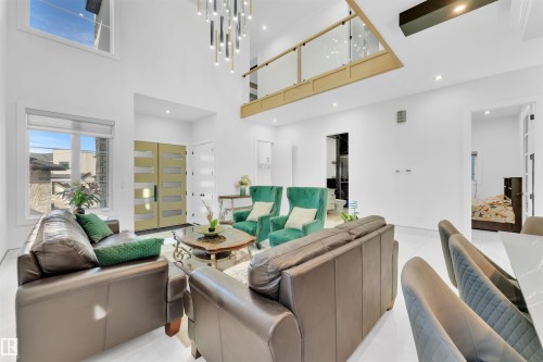 1704 19 Street, Edmonton, AB - Indoor