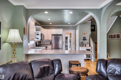 11 Madison Avenue, St. Albert, AB - Indoor