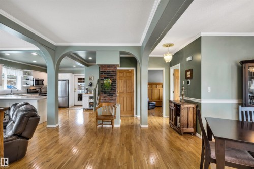 11 Madison Avenue, St. Albert, AB - Indoor Photo Showing Dining Room