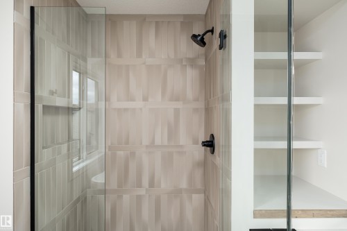 8 Darby Crescent, Spruce Grove, AB - Indoor