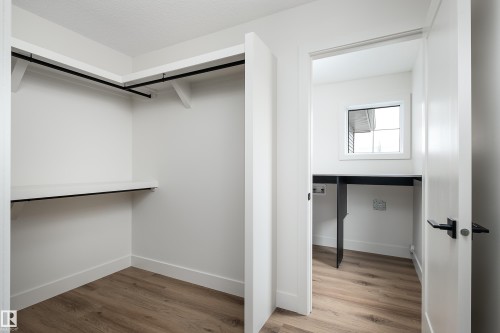 8 Darby Crescent, Spruce Grove, AB - Indoor Photo Showing Other Room