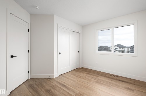 8 Darby Crescent, Spruce Grove, AB - Indoor Photo Showing Other Room