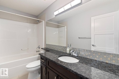 2665 Watcher Way, Edmonton, AB - Indoor Photo Showing Bathroom