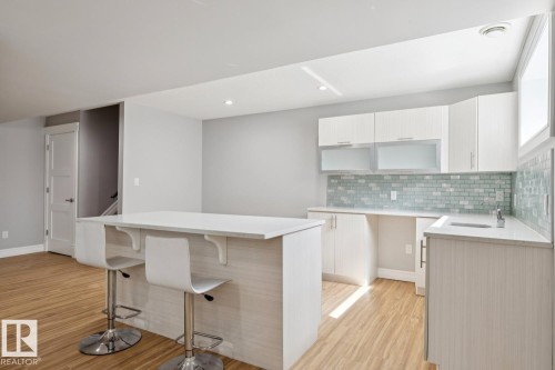 2665 Watcher Way, Edmonton, AB - Indoor Photo Showing Kitchen