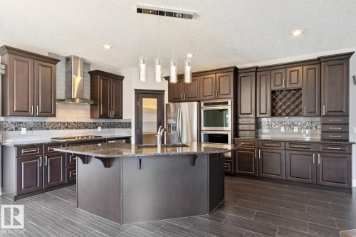 2665 Watcher Way, Edmonton, AB - Indoor Photo Showing Kitchen With Upgraded Kitchen