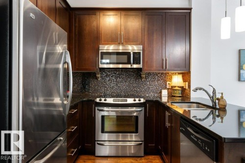 322 2584 Anderson Way, Edmonton, AB - Indoor Photo Showing Kitchen With Double Sink With Upgraded Kitchen
