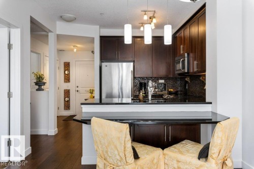 322 2584 Anderson Way, Edmonton, AB - Indoor Photo Showing Kitchen With Upgraded Kitchen