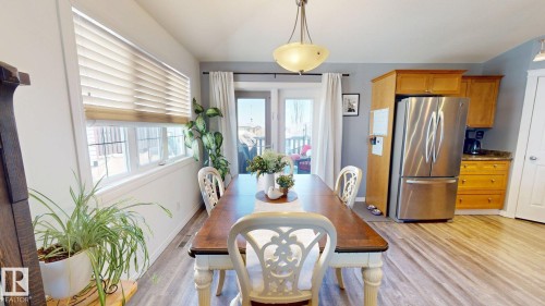 4465 38 St, Drayton Valley, AB - Indoor Photo Showing Dining Room