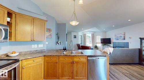 4465 38 St, Drayton Valley, AB - Indoor Photo Showing Kitchen