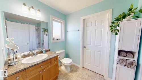 4465 38 St, Drayton Valley, AB - Indoor Photo Showing Bathroom