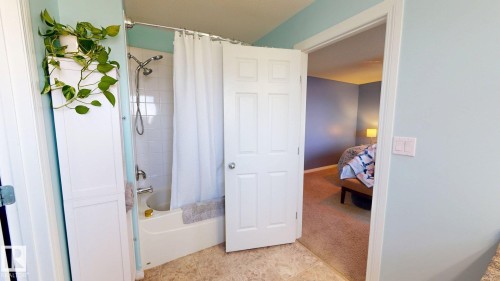 4465 38 St, Drayton Valley, AB - Indoor