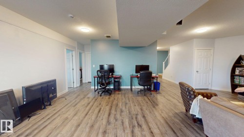 4465 38 St, Drayton Valley, AB - Indoor