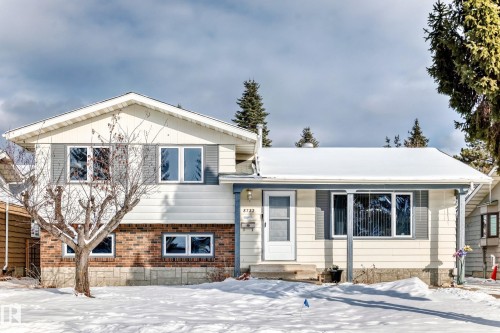 8733 181A Street NW  Edmonton, AB T5T 0Y7